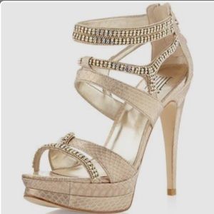 Pelle Moda Champagne Jewel Sandals Size 8.5